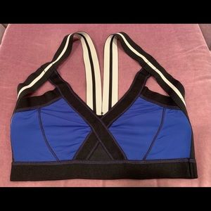 VPL INSERTION Sports Bra